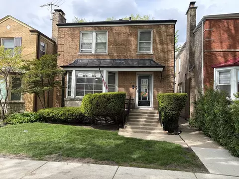 6734 N Mozart St, Chicago, IL 60645