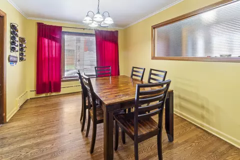 Dining - 853 Orange St, Elgin, IL 60123 photo 1 of 1