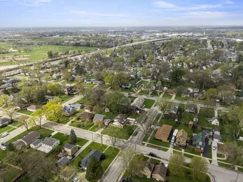 View/Area - 853 Orange St, Elgin, IL 60123 photo 3 of 3