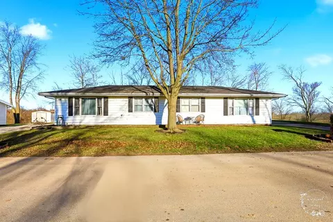 618-620 S Main St, Grant Park, IL 60940