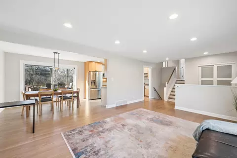1327 Central Ave, Deerfield, IL 60015 photo 4