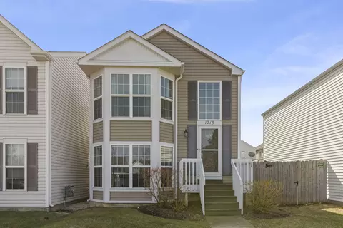 1719 Ravine Park Ln, Aurora, IL 60504