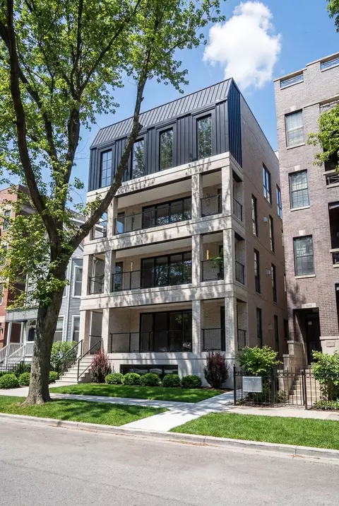 822 W Aldine Ave #3N, Chicago, IL 60657