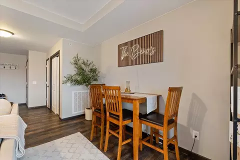 Dining - 340 E Franklin St #202, Eldridge, IA 52748 photo 1 of 2