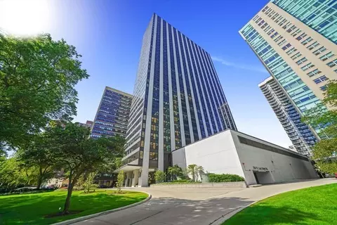 3150 N Lake Shore Dr #7C, Chicago, IL 60657