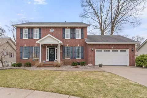 722 24th Avenue Ct, Moline, IL 61265