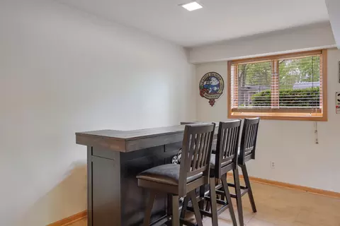 Dining - 550 Hackberry Rd, Frankfort, IL 60423 photo 1 of 1
