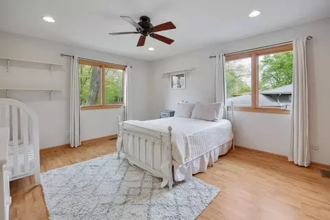 Bedroom - 550 Hackberry Rd, Frankfort, IL 60423 photo 3 of 5