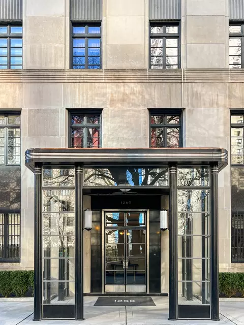 1260 N Astor St #7, Chicago, IL 60610