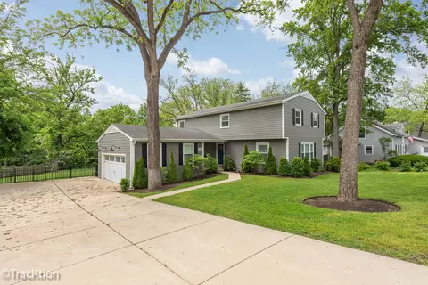 309 White Oak Dr, Naperville, IL 60540