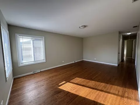 Living - 7838 W 73rd Pl, Bridgeview, IL 60455 photo 2 of 3