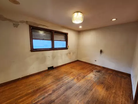 Bedroom - 143 E 119th St, Chicago, IL 60628 photo 3 of 6