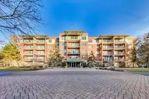 3850 W Bryn Mawr Ave #301, Chicago, IL 60659