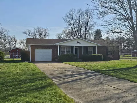 Exterior - 14927 E Clearview Rd, Mount Vernon, IL 62864 photo 1 of 7