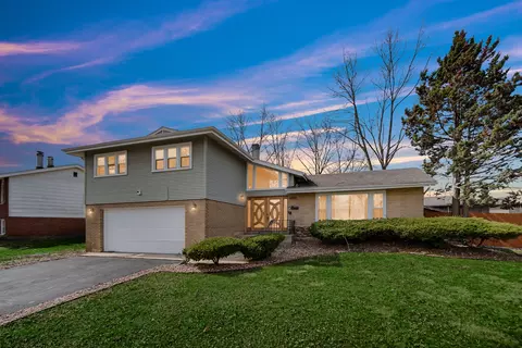 18842 Morgan St, Homewood, IL 60430