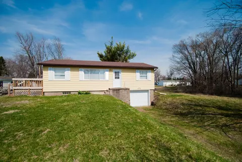 3344 148th Ave, Sherrard, IL 61281