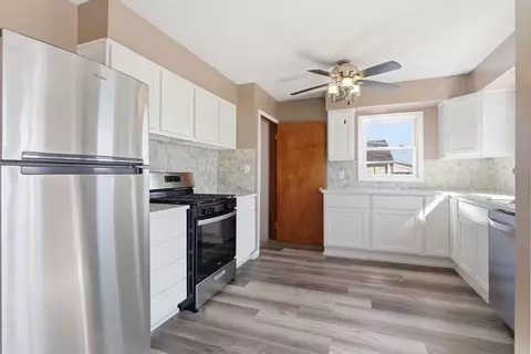 Kitchen - 2330 177th St, Lansing, IL 60438 photo 1 of 1