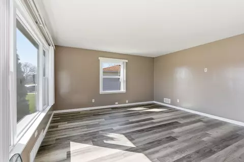 Living - 2330 177th St, Lansing, IL 60438 photo 1 of 2
