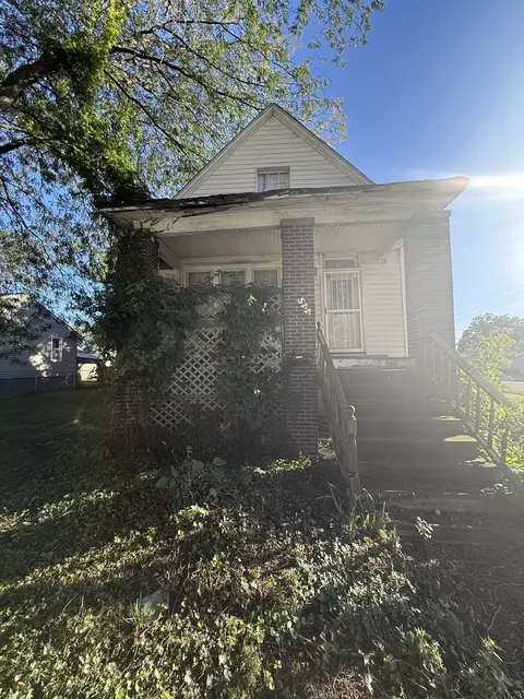 445 155th Pl, Calumet City, IL 60409