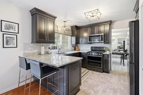 Kitchen - 1268 Spaulding Rd, Bartlett, IL 60103 photo 1 of 3
