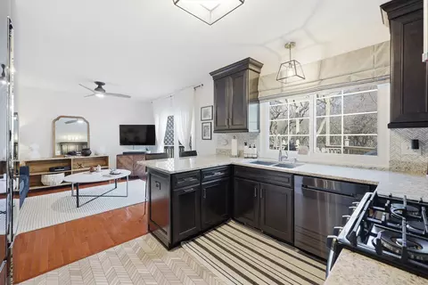 Kitchen - 1268 Spaulding Rd, Bartlett, IL 60103 photo 2 of 3