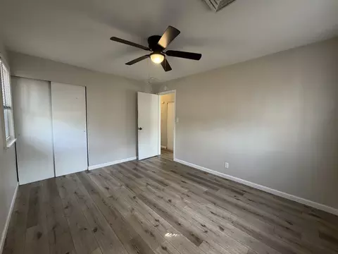Bedroom - 1307 Hedge Rd, Champaign, IL 61821 photo 6 of 7