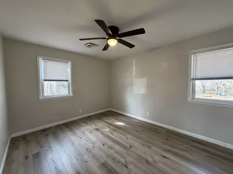 Bedroom - 1307 Hedge Rd, Champaign, IL 61821 photo 5 of 7