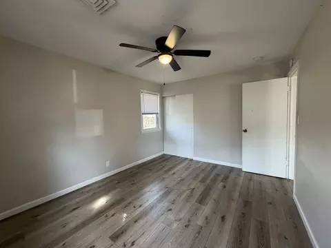 Bedroom - 1307 Hedge Rd, Champaign, IL 61821 photo 7 of 7