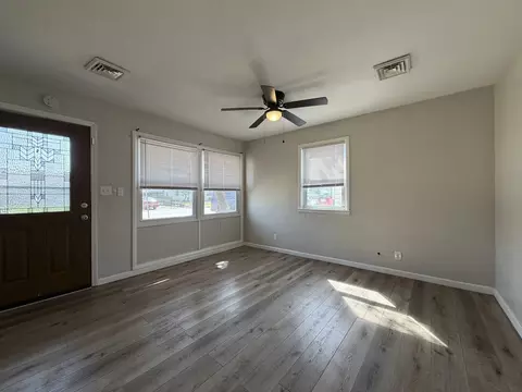 Living - 1307 Hedge Rd, Champaign, IL 61821 photo 2 of 7