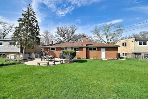 Exterior - 436 E Park Ave, Elmhurst, IL 60126 photo 3 of 4