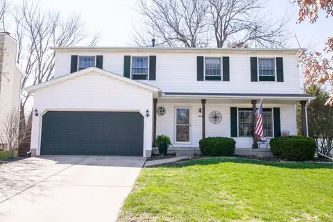 1308 Mill Creek Rd, Bloomington, IL 61704