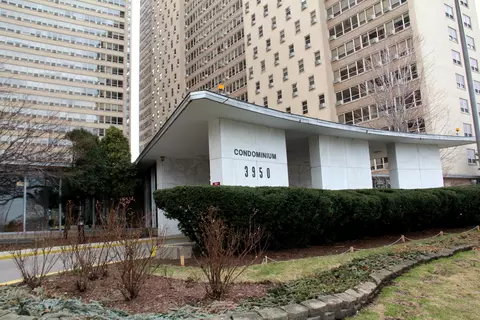 3950 N Lake Shore Dr #801, Chicago, IL 60613