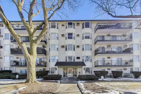 5506 Lincoln Ave #315, Morton Grove, IL 60053