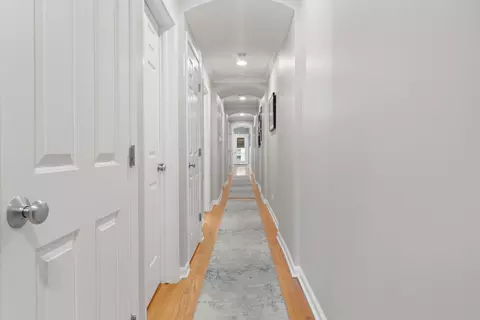 Entry Way - 1237 W Farwell Ave #2E, Chicago, IL 60626 photo 1 of 1