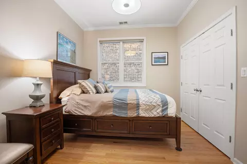 Bedroom - 1237 W Farwell Ave #2E, Chicago, IL 60626 photo 3 of 3