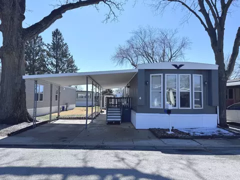 1336 Douglas Ave #4, Montgomery, IL 60538