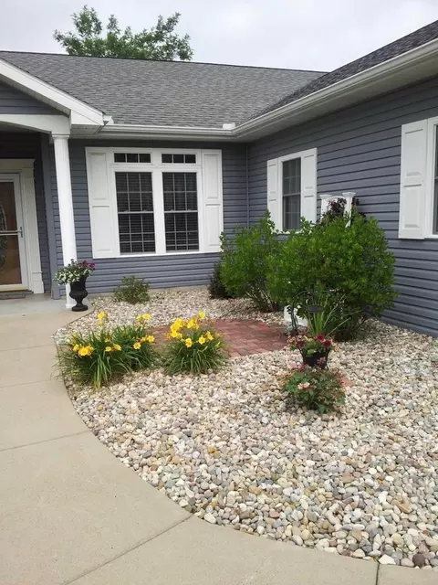 Exterior - 106 Chase Ln, Marion, IL 62959 photo 8 of 13