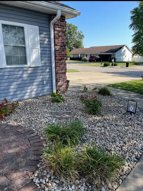 Exterior - 106 Chase Ln, Marion, IL 62959 photo 11 of 13