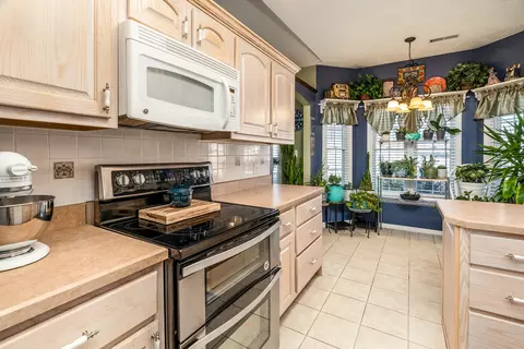 Kitchen - 106 Chase Ln, Marion, IL 62959 photo 4 of 5