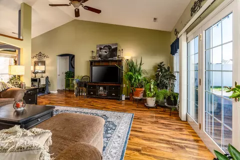 Entry Way - 106 Chase Ln, Marion, IL 62959 photo 2 of 2