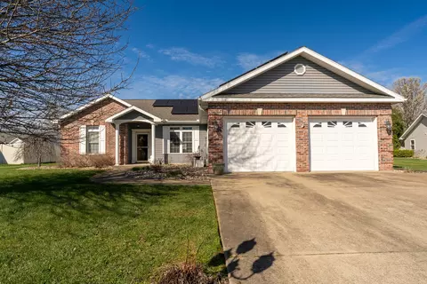 106 Chase Ln, Marion, IL 62959