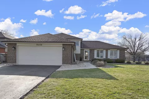 15236 Windsor Dr, Orland Park, IL 60462