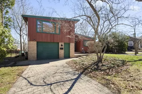 Undisclosed, Elgin, IL 60123