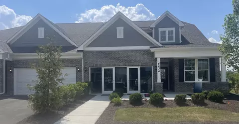 6242 Links Dr #05002, Woodridge, IL 60517