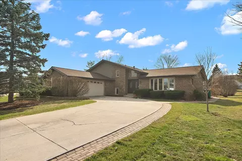 13608 Glen Eagle Ct, Orland Park, IL 60462