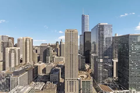 Other - Undisclosed, Chicago, IL 60654 photo 4 of 7