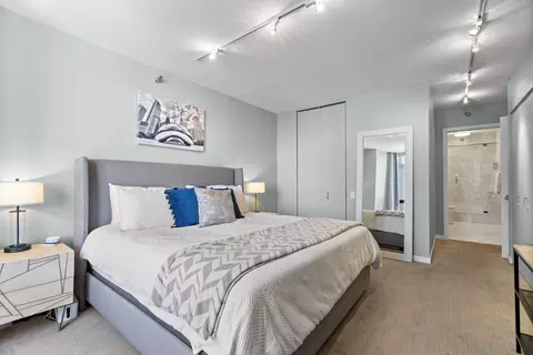 Bedroom - Undisclosed, Chicago, IL 60654 photo 3 of 4