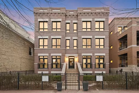 2523 N Southport Ave #2S, Chicago, IL 60614