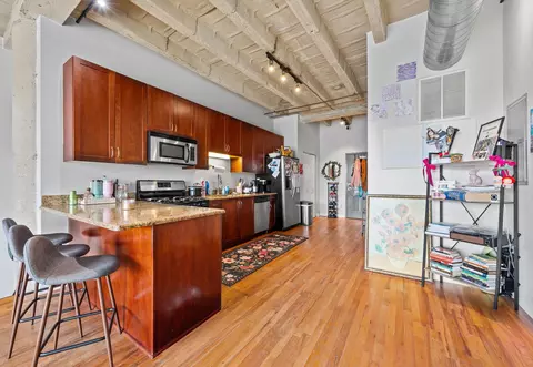 Kitchen - 809 E 40th St #4-3, Chicago, IL 60653 photo 3 of 4