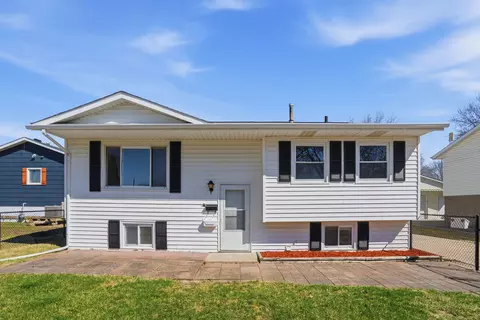 3109 N Lincoln Ave, Davenport, IA 52804